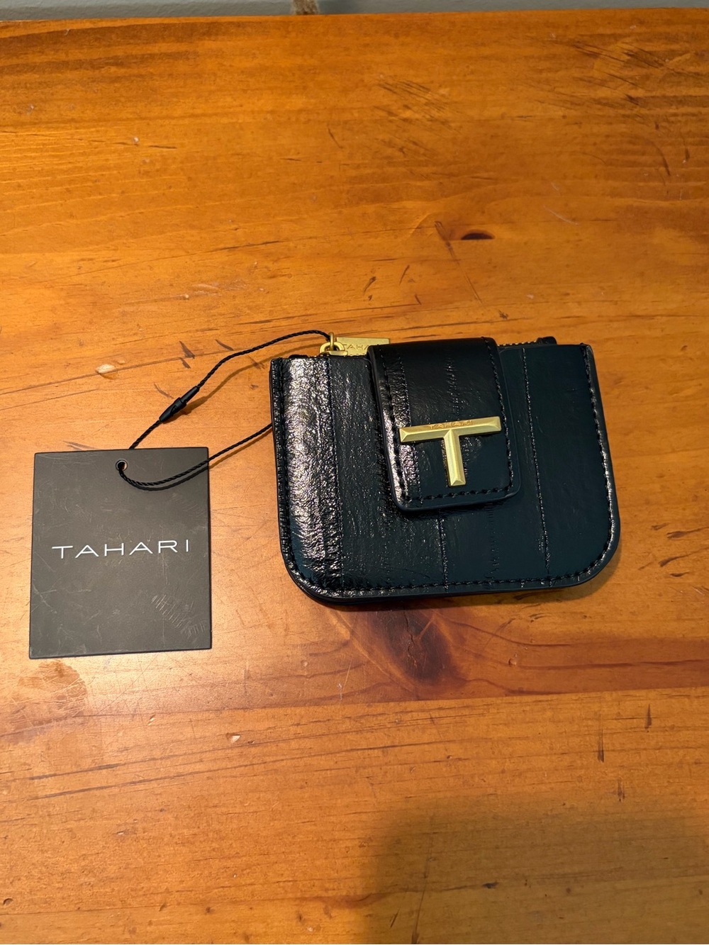 New Tahari Tarryn Black Leather Card Case